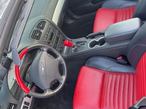 Used 2002 Ford Thunderbird image 8