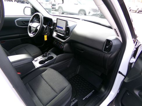 Used 2023 Ford Bronco Sport AWD/4WD image 33