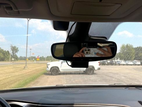 Used 2020 Chrysler Pacifica Touring-L w/ Advanced Safetytec Group image 14