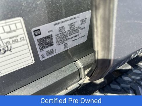 Certified 2025 Chevrolet Suburban Z71 AWD/4WD image 39