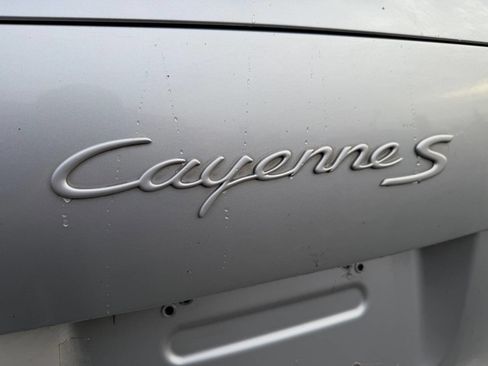 Used 2005 Porsche Cayenne S image 35