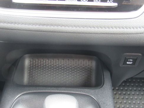 Used 2023 Toyota Corolla SE image 27