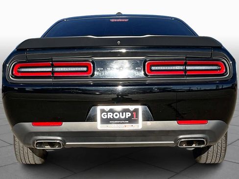 Used 2023 Dodge Challenger SXT image 5