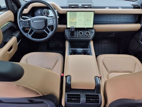 New 2026 Land Rover Defender 110 X-Dynamic SE AWD/4WD image 14