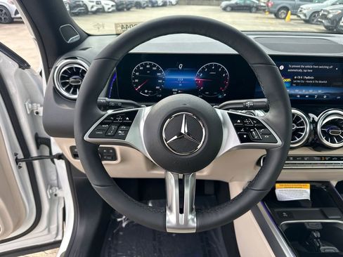 New 2026 Mercedes-Benz GLB 250 image 26