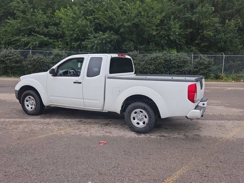 Used 2019 Nissan Frontier S RWD image 4