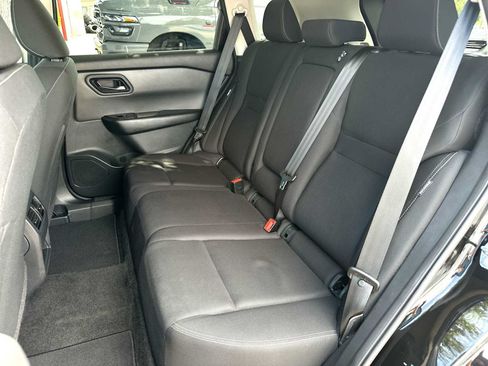 Used 2024 Nissan Rogue S FWD image 23