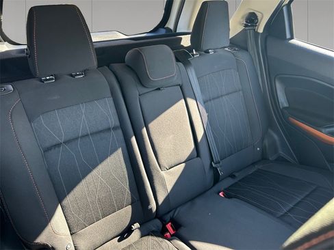 Used 2022 Ford EcoSport SE w/ SE Convenience Package image 18