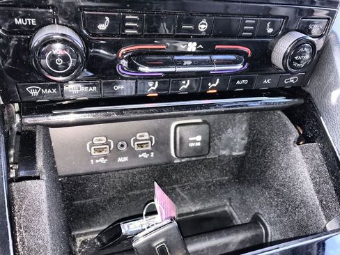 Used 2021 Jeep Grand Cherokee L Limited image 19