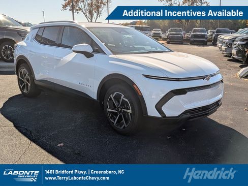 New 2026 Chevrolet Equinox EV LT image 1