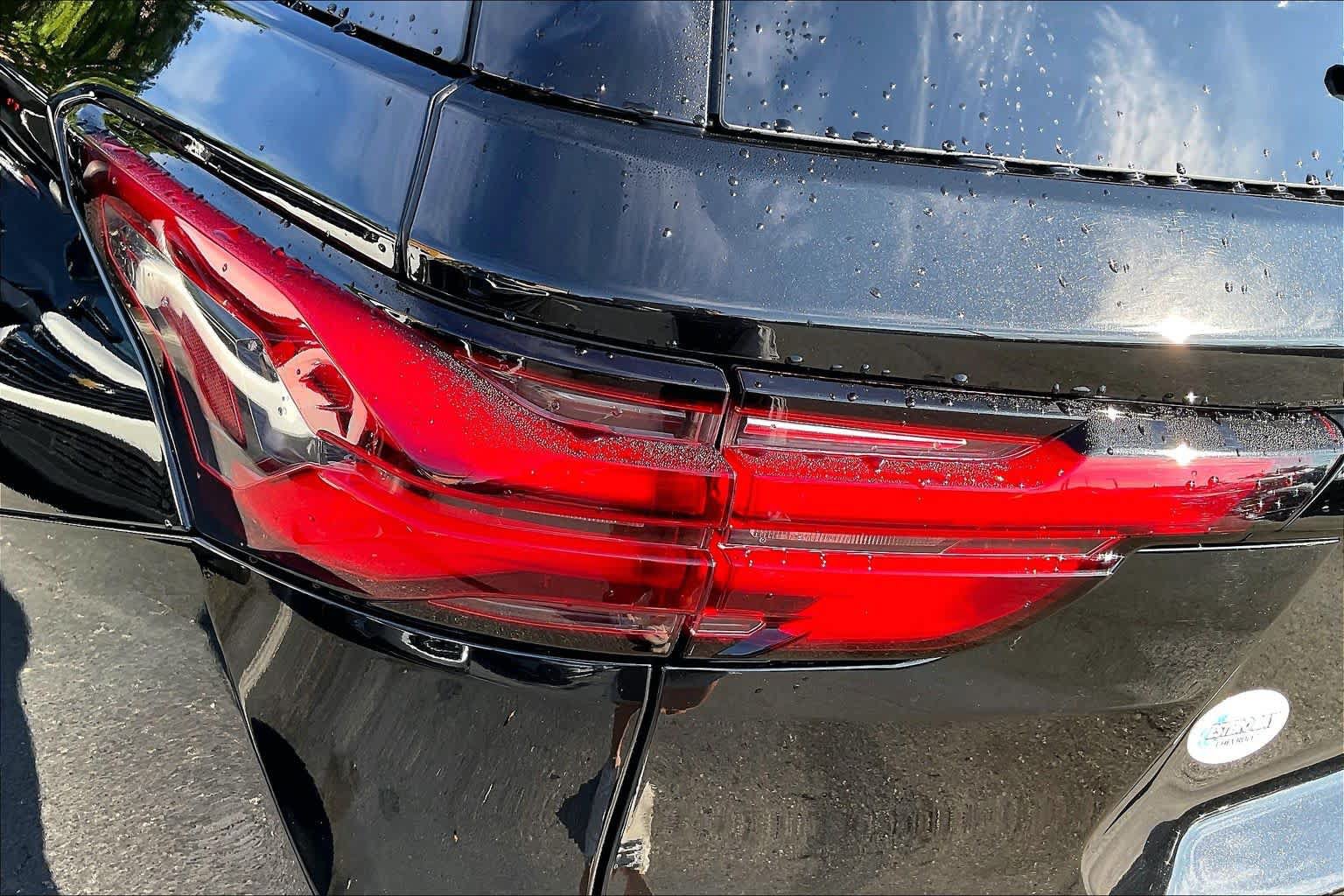 Used 2023 Chevrolet Traverse LT FWD image 29