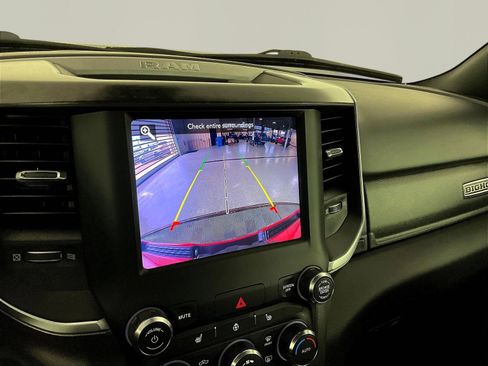 Used 2020 RAM 1500 Big Horn AWD/4WD image 15