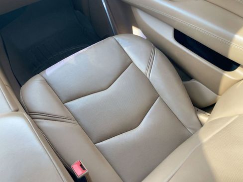 Used 2016 Cadillac Escalade Platinum image 31