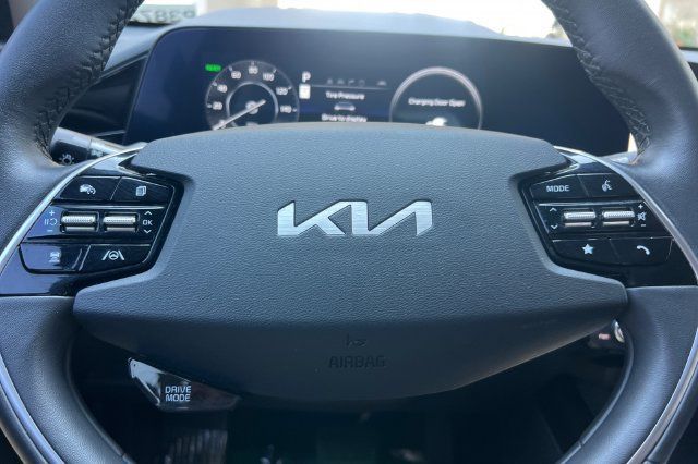 Used 2024 Kia Niro Wind FWD image 27