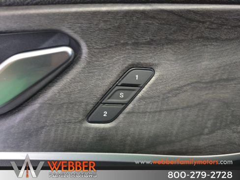 Used 2023 Jeep Grand Cherokee L Limited w/ Black Appearance Package AWD/4WD image 23