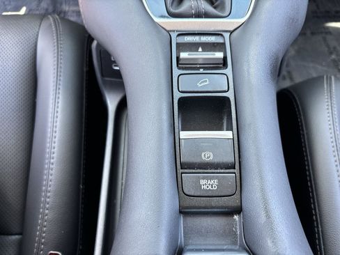 Certified 2025 Honda HR-V EX-L image 24