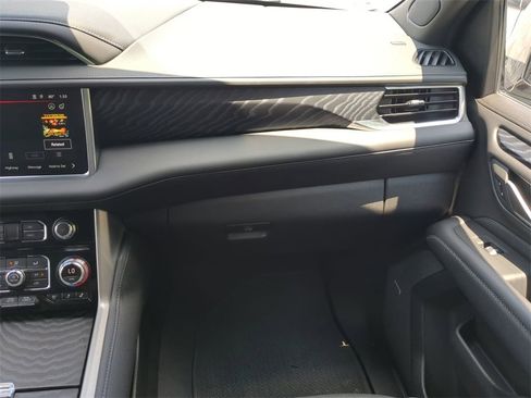 Used 2024 GMC Yukon XL Denali image 25