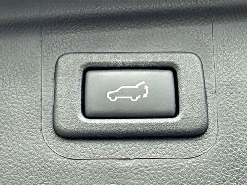 Used 2018 Subaru Outback 3.6R Limited image 35