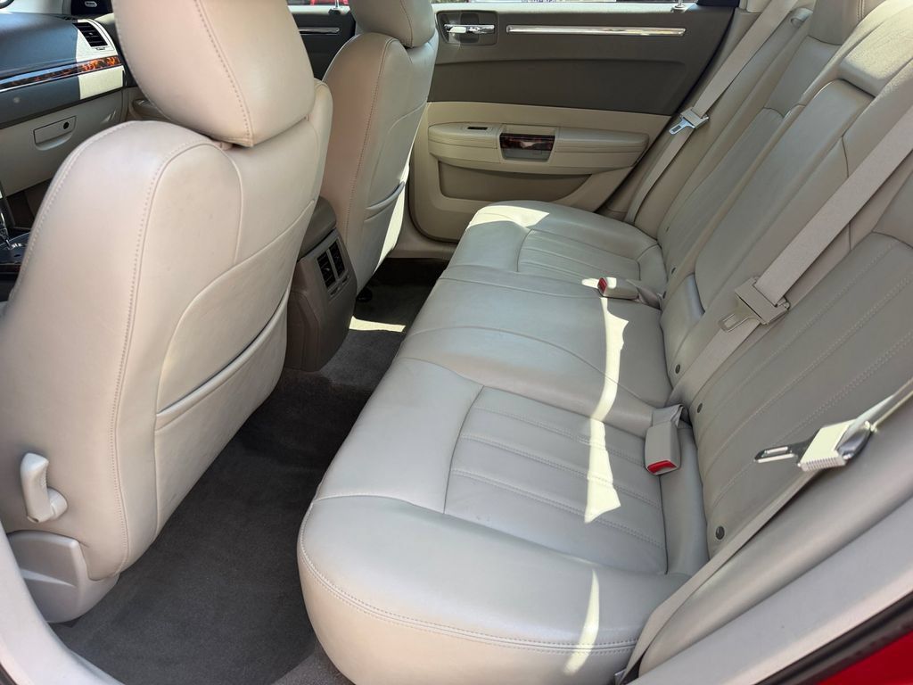 Used 2008 Chrysler 300 C w/ Navigation & Sound Group II RWD image 14