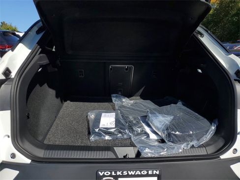 New 2025 Volkswagen ID.4 Pro S image 8
