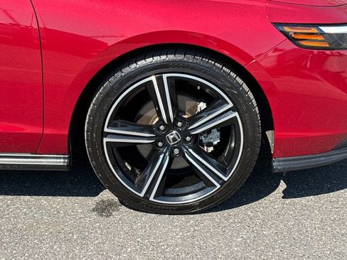 Used 2023 Honda Accord Sport image 11