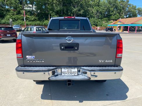 Used 2013 Nissan Titan SV image 7