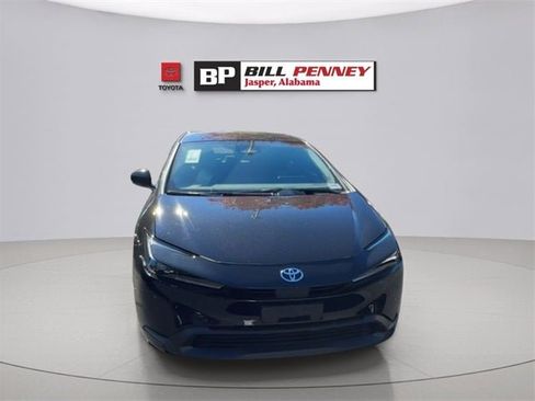 New 2026 Toyota Prius LE image 8