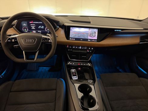 Used 2023 Audi e-tron GT Prestige w/ Prestige Package AWD/4WD image 15