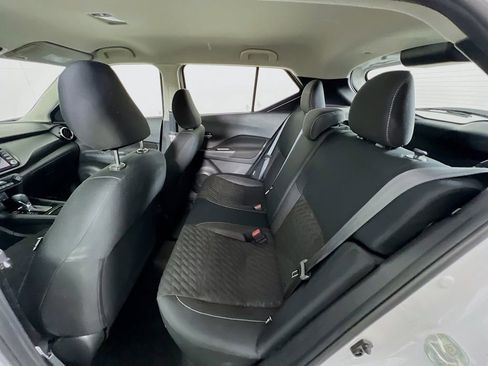 Used 2022 Nissan Kicks SV image 22