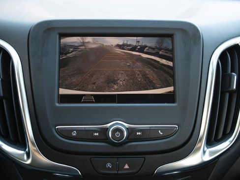 Used 2024 Chevrolet Equinox LT image 11