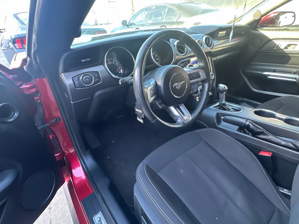 Used 2022 Ford Mustang GT w/ GT Performance Package RWD image 10