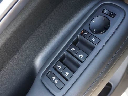 Used 2025 Hyundai Santa Fe SEL FWD image 14