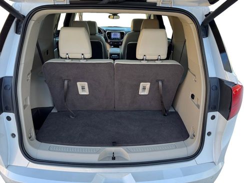 Used 2017 GMC Acadia Denali image 18