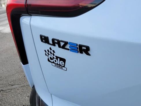 Used 2024 Chevrolet Blazer EV RS image 11