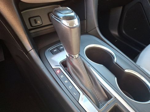 Used 2018 Chevrolet Equinox LT image 14