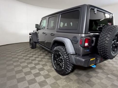 Used 2023 Jeep Wrangler Unlimited w/ Cold Weather Group AWD/4WD image 9