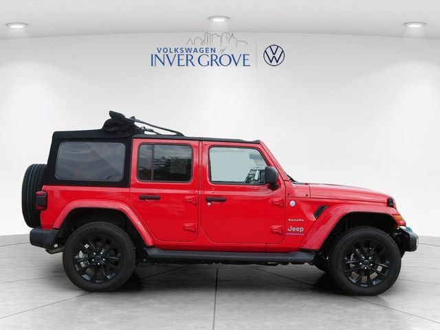 Used 2024 Jeep Wrangler Unlimited Sahara w/ Safety Group AWD/4WD image 8
