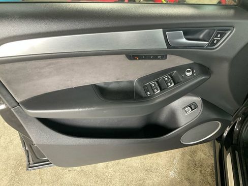 Used 2015 Audi SQ5 Prestige w/ Prestige Package image 12