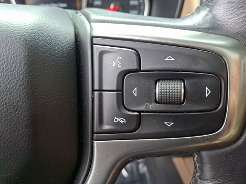 Used 2021 Chevrolet Tahoe Premier w/ Premium Package image 26