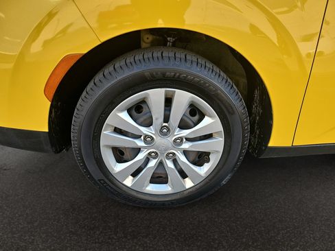 Used 2020 Kia Soul LX FWD image 37