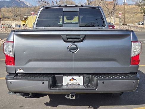 Used 2019 Nissan Titan SL w/ Midnight Edition image 7