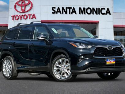 Used 2023 Toyota Highlander Limited