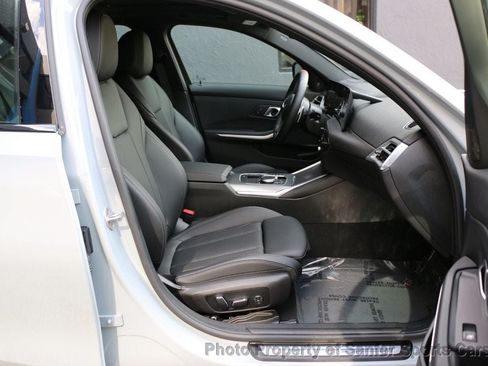 Used 2025 BMW M340i w/ Premium Package RWD image 30