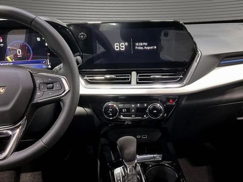 New 2026 Chevrolet Trax LT w/ Driver Confidence Package FWD image 6