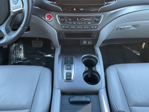 Used 2022 Honda Pilot EX-L image 11