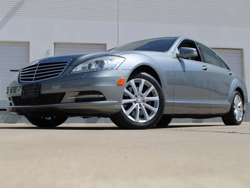 Used 2012 Mercedes-Benz S 350 BlueTEC 4MATIC image 4