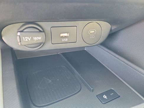 New 2026 Hyundai Elantra Limited image 30