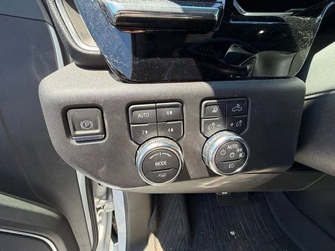 Used 2023 GMC Sierra 1500 SLT w/ SLT Premium Package AWD/4WD image 33