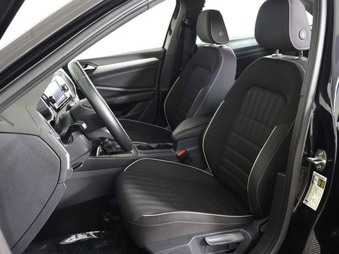 Used 2024 Volkswagen Jetta Sport FWD image 28