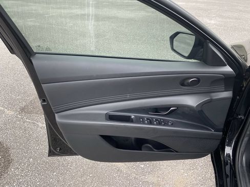 Certified 2026 Hyundai Elantra Sport FWD image 17